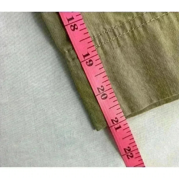 Eddie Bauer Womens Size 6 Tan Khaki Capri Wide Leg Pants Embroidered Accents - Picture 7 of 16